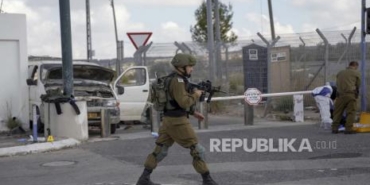 Warga Palestina Ditembak oleh Pemukim Israel, Ambulans Dilarang Datang