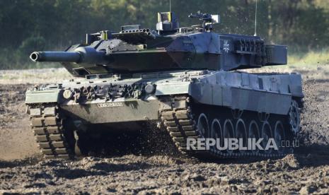 Putin Menghindar Tanggapi Pasokan Tank Jerman ke Ukraina