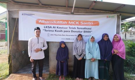 Laznas BMH Bangunkan MCK untuk Santri di LKSA Al-Kautsar Bengkulu Utara