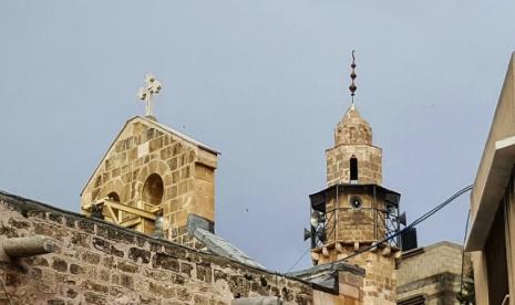 Menara Masjid dan Salib Ini Berdampingan Mesra di Jalur Gaza Palestina Ratusan Tahun
