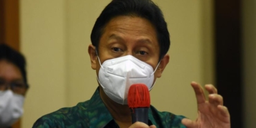 Menteri kesehatan Budi Gunadi Sadikin menyatakan masker tidak perlu digunakan jika dalam kondisi sehat.