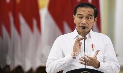 Jokowi: Saya Semedi 3 Hari untuk Putuskan Lockdown atau Tidak