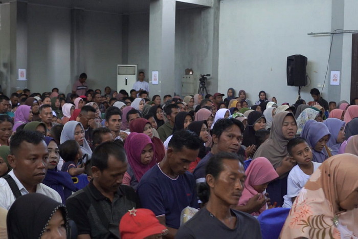 Ribuan Penerima PIP Memenuhi Gedung Seni Budaya Terima Buku Rekening