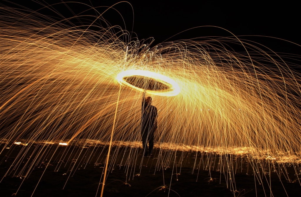 FOTO: Komunitas Geo Aceh Gelar Hunting Foto Light Painting