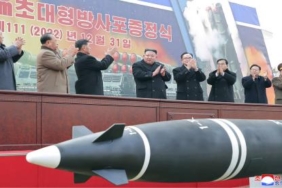 Kim Jong-un Perkuat dan Perluas Latihan Militer Korut
