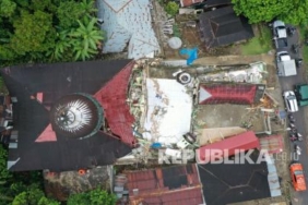 Masjid Raya Kajai Pasaman Barat Runtuh Akibat Gempa, Selesai Dibangun