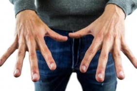 Warna Jari Tangan dan Kaki Berubah Indikasikan Penyakit Raynaud, Apa Itu?