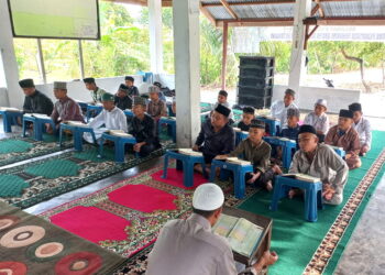 Pesantren Hidayatullah Assingkily Terapkan Piket Subuh Jaga Kebersihan Lingkungan 