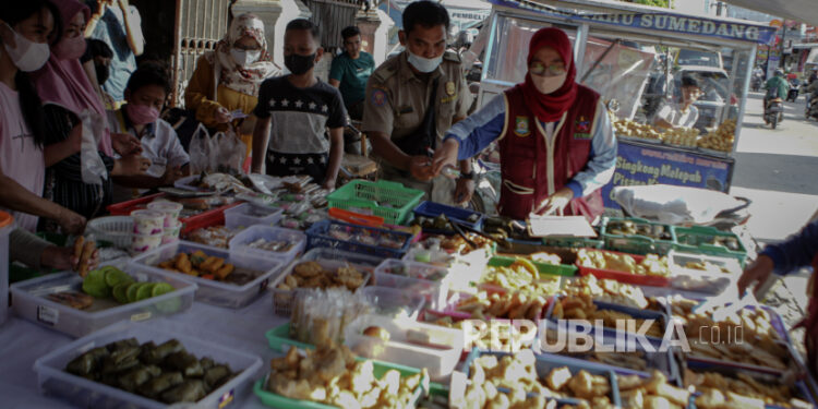 Ⓒ Hak cipta foto di atas dikembalikan sesungguhnya kepada sang pemilik foto Ⓒ Hak cipta foto di atas dikembalikan sesungguhnya kepada pemilik foto
