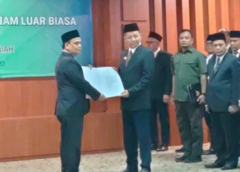 Muhammad Syah dilantik jadi Direktur Utama Bank Aceh Syariah, Kamis (9/3/2023) di Aula Serbaguna Kantor Gubernur Provinsi Aceh, Jalan T. Nyak Arief. FOTO/Dok. Net