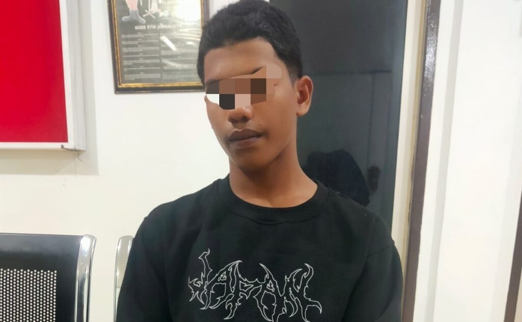 Pelaku pembacokan warga Lhokseumawe yang diamankan ini yakni AIS (16) warga Kecamatan Muara Dua, sedangkan korban berinisial ZP (16) warga Kecamatan Banda Sakti, Kota Lhokseumawe. FOTO/Dok. Polres Lhokseumawe