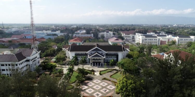 Ⓒ Hak cipta foto di atas dikembalikan sesungguhnya kepada sang pemilik foto Ⓒ Hak cipta foto di atas dikembalikan sesungguhnya kepada pemilik foto
