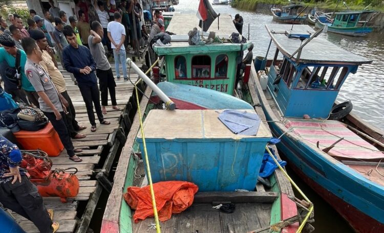 Delapan ABK Ditangkap Akibat Tangkap Ikan Menggunakan Peledak
