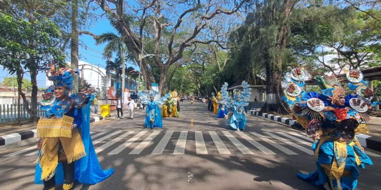 Ⓒ Hak cipta foto di atas dikembalikan sesungguhnya kepada sang pemilik foto Ⓒ Hak cipta foto di atas dikembalikan sesungguhnya kepada pemilik foto