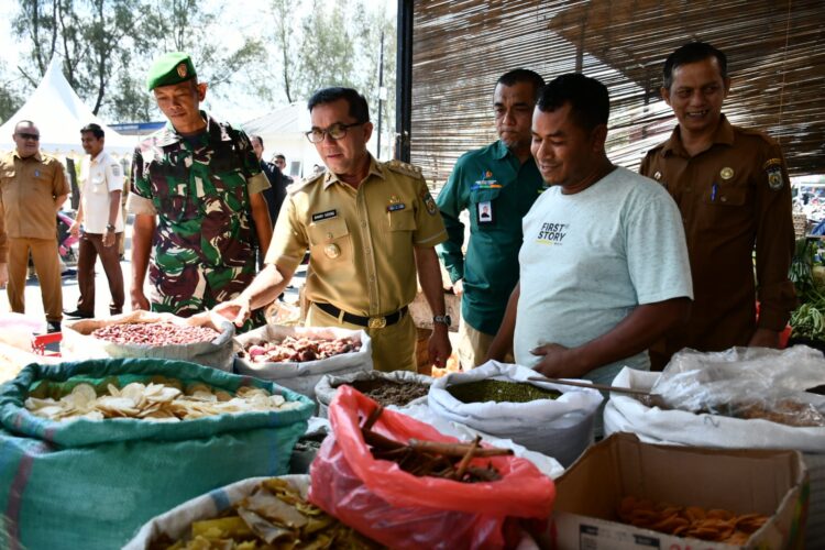 Ⓒ Hak cipta foto di atas dikembalikan sesungguhnya kepada pemilik foto Ⓒ Hak cipta foto di atas dikembalikan sesungguhnya kepada pemilik foto