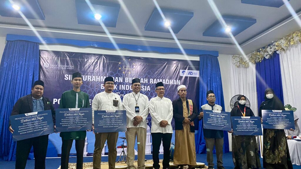 BI Sumut Serahkan Bantuan Sosial Melalui DD Waspada dan 5 LAZ