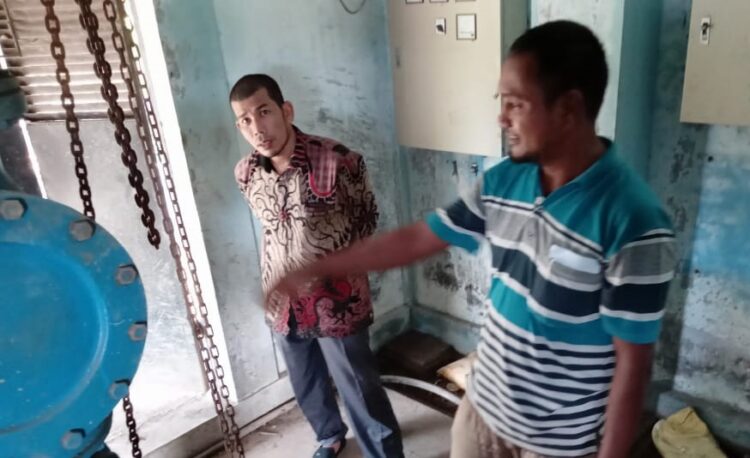 PDAM Meulaboh Bersihkan Pipa WTP Untuk Menjaga Kualitas Air