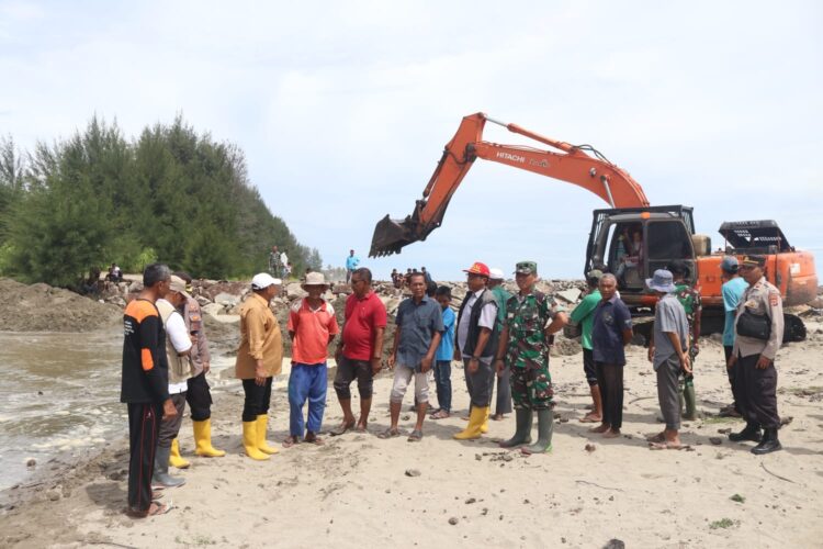 Pemkab Aceh Selatan Tinjau Tanggap Darurat Banjir