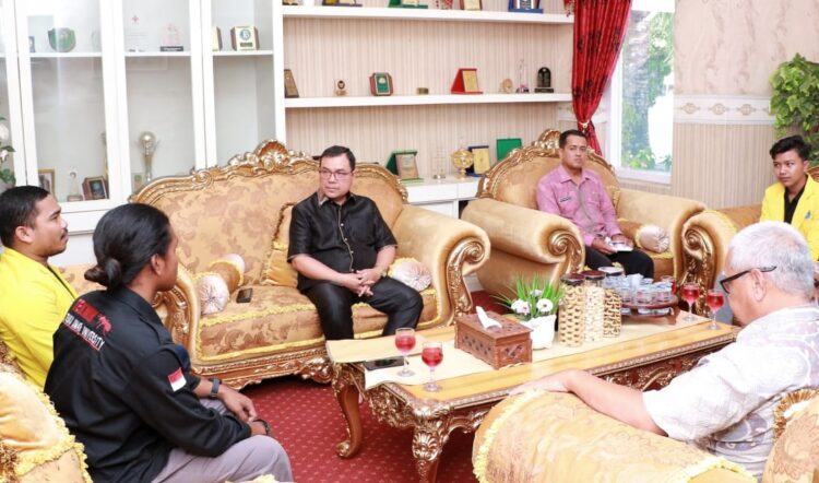 Terima Audiensi PEMA UTU, Ini Jawaban Pj Bupati Soal PJU Alpen