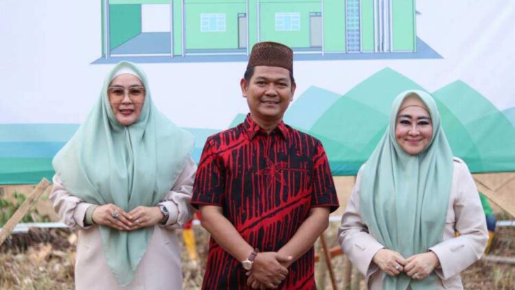 Ⓒ Hak cipta foto di atas dikembalikan sesungguhnya kepada pemilik foto Ⓒ Hak cipta foto di atas dikembalikan sesungguhnya kepada pemilik foto