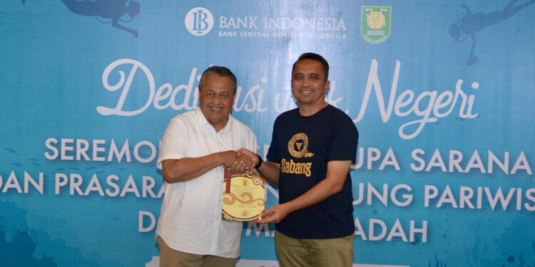 Ⓒ Hak cipta foto di atas dikembalikan sesungguhnya kepada sang pemilik foto Ⓒ Hak cipta foto di atas dikembalikan sesungguhnya kepada pemilik foto