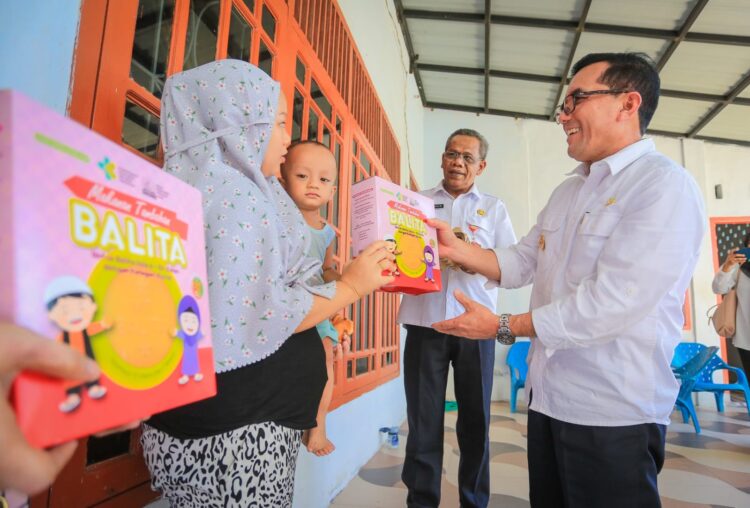 Pj Wali Kota Banda Aceh Pantau Progres Penanganan 3 Balita Stunting di Kecamatan Baiturrahman