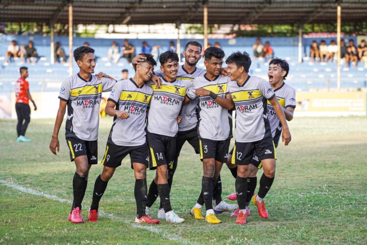 Ⓒ Hak cipta foto di atas dikembalikan sesungguhnya kepada pemilik foto Ⓒ Hak cipta foto di atas dikembalikan sesungguhnya kepada pemilik foto