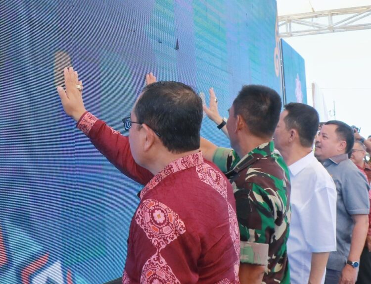 Ⓒ Hak cipta foto di atas dikembalikan sesungguhnya kepada pemilik foto Ⓒ Hak cipta foto di atas dikembalikan sesungguhnya kepada pemilik foto