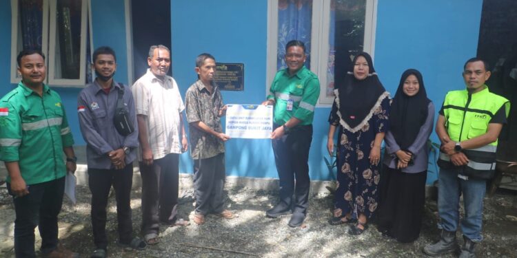 Ⓒ Hak cipta foto di atas dikembalikan sesungguhnya kepada sang pemilik foto Ⓒ Hak cipta foto di atas dikembalikan sesungguhnya kepada pemilik foto