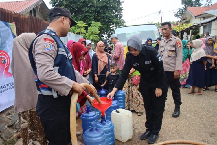 Ⓒ Hak cipta foto di atas dikembalikan sesungguhnya kepada pemilik foto Ⓒ Hak cipta foto di atas dikembalikan sesungguhnya kepada pemilik foto
