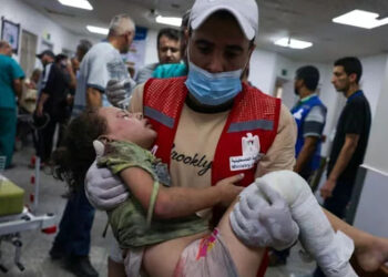 Anak-anak Gaza Tulis Nama di Perut Demi Dikenali jika Tewas Diserang Israel