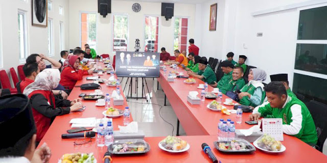 Ⓒ Hak cipta foto di atas dikembalikan sesungguhnya kepada pemilik foto Ⓒ Hak cipta foto di atas dikembalikan sesungguhnya kepada pemilik foto