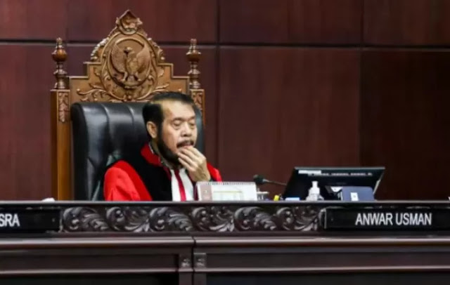 Dilaporkan Tudingan Nepotisme ke KPK, Anwar Usman: Ketawa Aja Saya