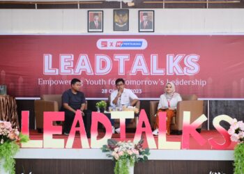 Komunitas Kejar Mimpi Aceh (KMA) menggelar kegiatan "Lead Talks" tepat di hari Sumpah Pemuda yang berlangsung di Aula Cabang Dinas Pendidikan Wilayah Kota Banda Aceh dan Aceh Besar, Sabtu (28/10/2023). FOTO/ZIaul. Ⓒ Hak cipta foto di atas dikembalikan sesungguhnya kepada pemilik foto