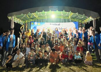 Mahasiswa Kuliah Pengabdian Masyarakat (KPM) Univeritas Islam Negeri (UIN) Ar-Raniry Banda Aceh berkolaborasi dengan mengadakan Festival Kolaborasi Islami (FKI) yang diikuti 4 (empat) gampong yang menjadi tempat pengabdian. FOTO/Dok. KPM UIN Ar-Raniry. Ⓒ Hak cipta foto di atas dikembalikan sesungguhnya kepada pemilik foto