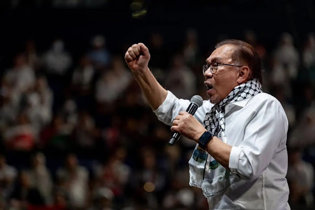 Ikut Demo, PM Anwar Ibrahim: Barat Keras Bicara HAM Tapi Bungkam soal Palestina