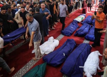 Israel Intensifkan Serangan di Gaza, Jumlah Korban Tewas Dekati 1200