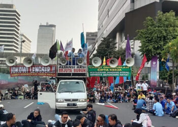 Jumhur Hidayat: MK Seperti Jilat Ludah Sendiri!