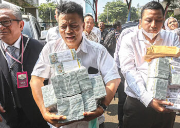 Kejagung Tangkap Edward Hutahaean, Kuasa Hukum Para Terdakwa Kasus BTS 4G Bilang Begini