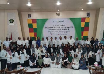 Ratusan peserta prapensiun kota Banda Aceh hadir mengikuti sosialisasi Sosialisasi Hak dan Kewajiban Serta Wirausaha Pintar bersama Bank Aceh, BPKSDM Kota Banda Aceh, dan PT Taspen Aceh, di Asrama Haji, Banda Aceh, Rabu (18/10/2023). FOTO/Dok. Bank Aceh Syariah. Ⓒ Hak cipta foto di atas dikembalikan sesungguhnya kepada pemilik foto