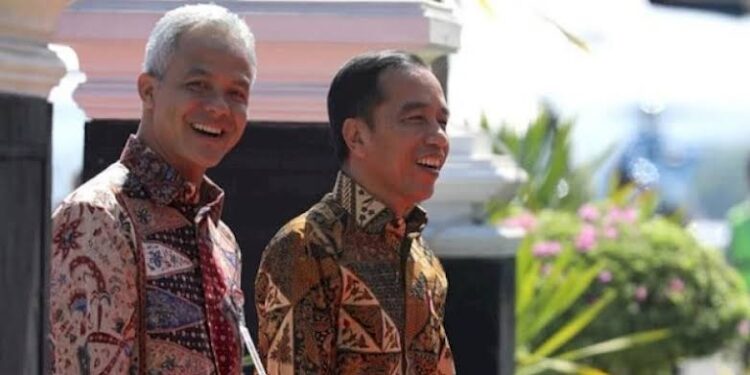 Teori Konspirasi Kenapa Jokowi Tidak Terbuka Dukung Ganjar