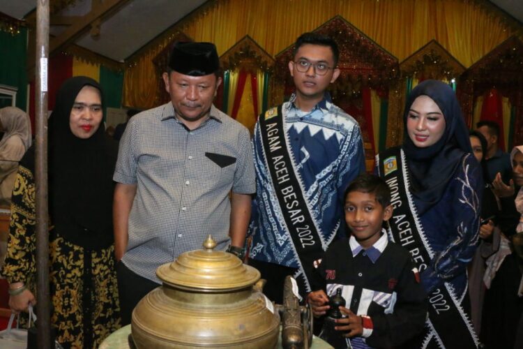 Kunjungi Stand Anjungan Daerah PKA-8, Irmawan: Kita Kaya Budaya dan Sejarah