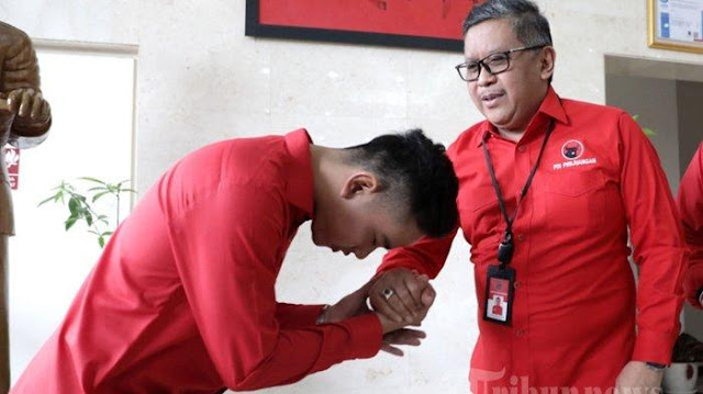 Akhirnya Gibran Kembalikan KTA, Hasto PDIP: Dia Bukan Kader Lagi!