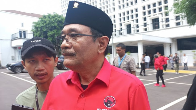 Ⓒ Hak cipta foto di atas dikembalikan sesungguhnya kepada pemilik foto Ⓒ Hak cipta foto di atas dikembalikan sesungguhnya kepada pemilik foto