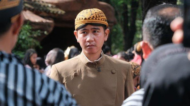 Gibran Buka Suara soal Tudingan Sengaja Pilih Dipecat PDIP Supaya Bisa Mainkan Narasi Dizalimi