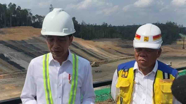 Ⓒ Hak cipta foto di atas dikembalikan sesungguhnya kepada pemilik foto Ⓒ Hak cipta foto di atas dikembalikan sesungguhnya kepada pemilik foto