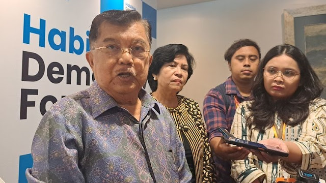 Ⓒ Hak cipta foto di atas dikembalikan sesungguhnya kepada pemilik foto Ⓒ Hak cipta foto di atas dikembalikan sesungguhnya kepada pemilik foto