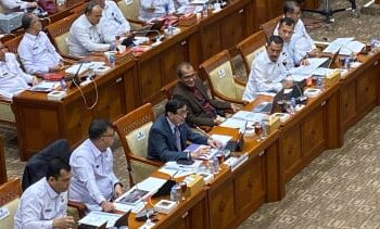 Jadi Tersangka KPK, Anggota DPR Minta Eddy Hiariej Keluar dari Rapat