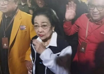 Rocky Gerung Sebut Megawati Menjadi Melodramatis terhadap Jokowi