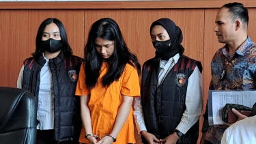Ⓒ Hak cipta foto di atas dikembalikan sesungguhnya kepada pemilik foto Ⓒ Hak cipta foto di atas dikembalikan sesungguhnya kepada pemilik foto